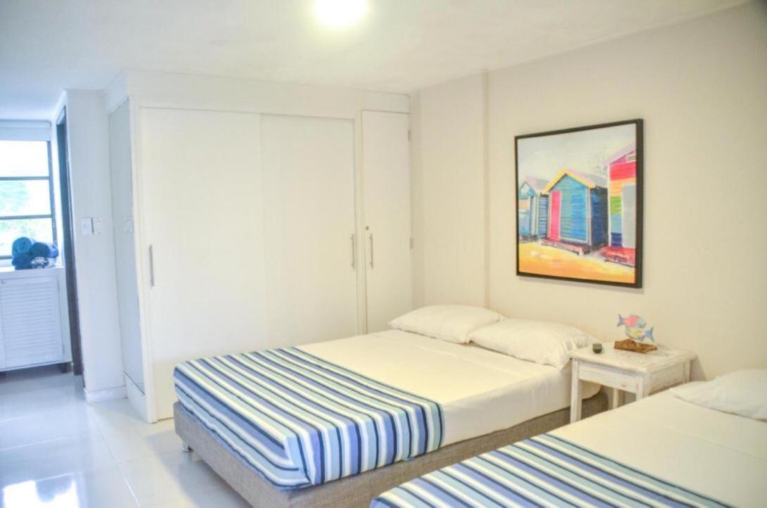 1 Cuadra De La Playa Principal Apartamento